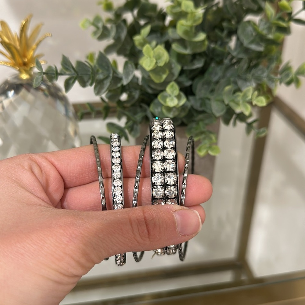 Cache Rhinestone Bangles - Picture 5 of 8